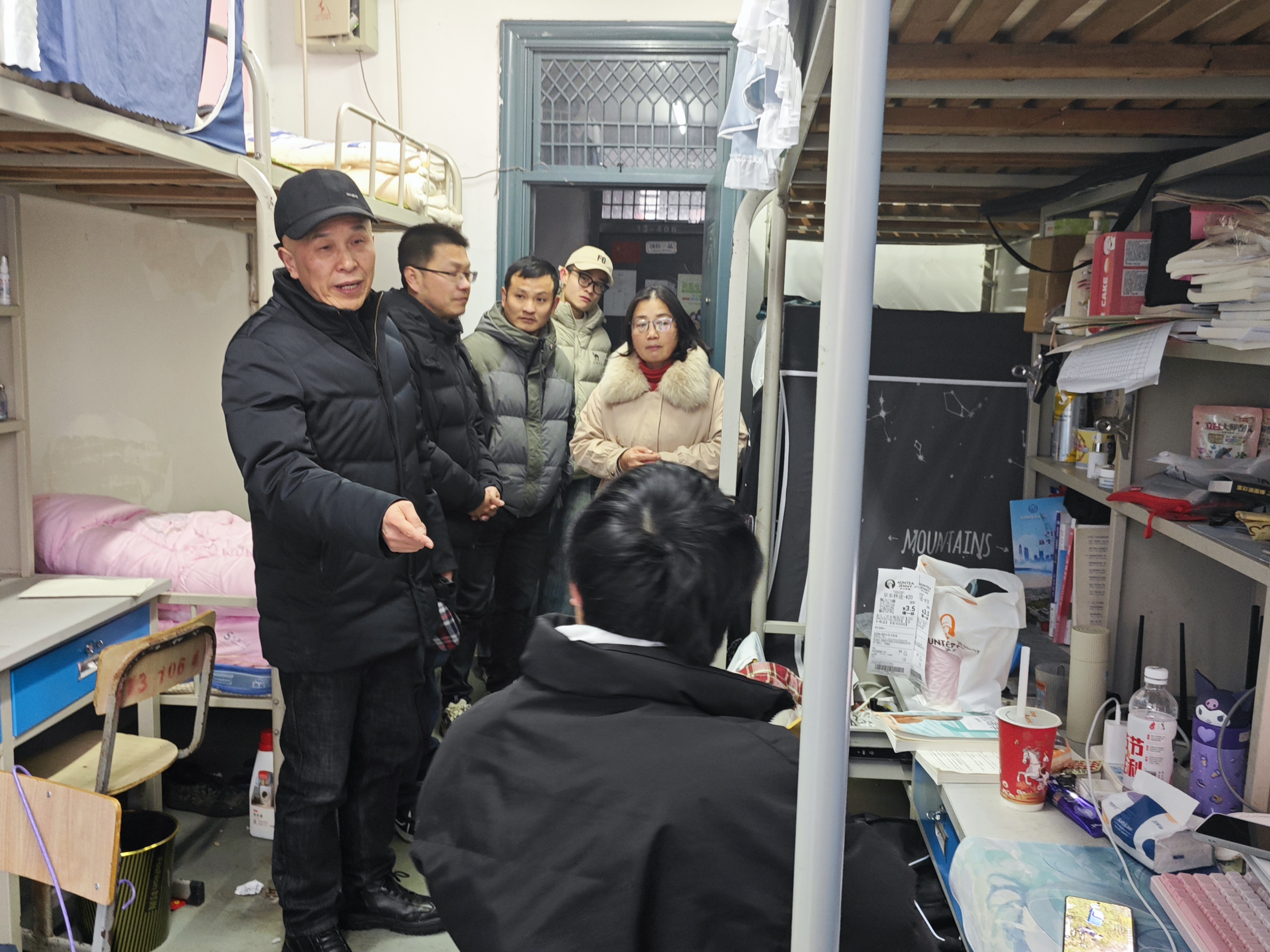 ����ϵ��չ���ᰲȫ��飬����ѧ��ƽ������